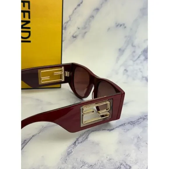 NEW Fendi FE40109I Burgundy Baguette Sunglasses